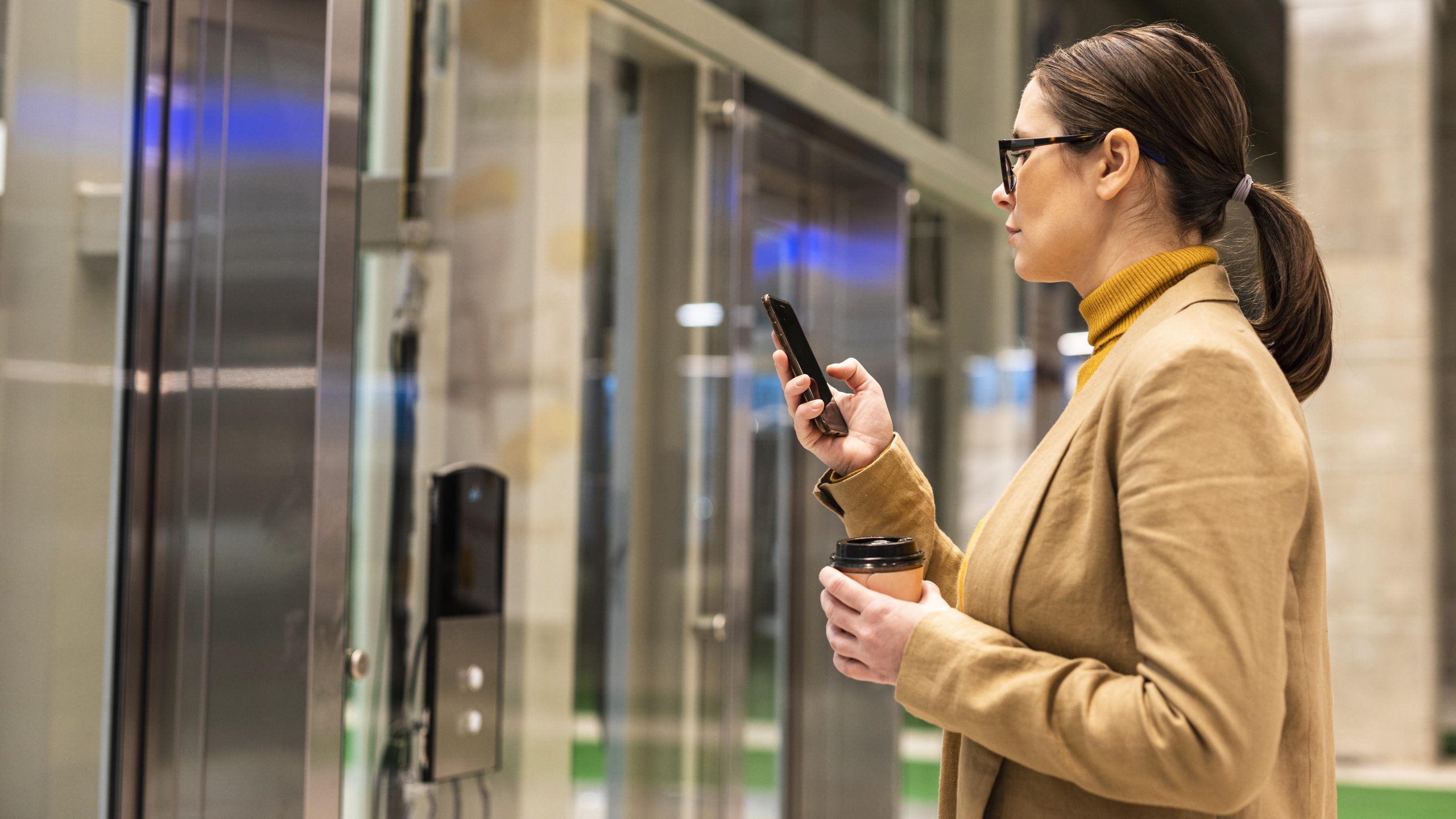 Cos’è una serratura elettrica smart e come funziona?